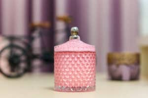 Lumanare parfumata din ceara de soia hand made. cadou. recipient din sticla