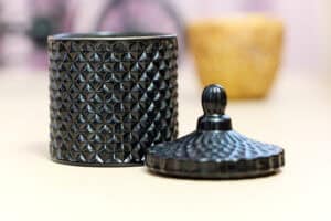 Lumanare parfumata din ceara de soia hand made. cadou. recipient din sticla