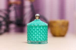 Lumanare parfumata din ceara de soia hand made. cadou. recipient din sticla