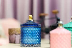 Lumanare parfumata din ceara de soia hand made. cadou. recipient din sticla